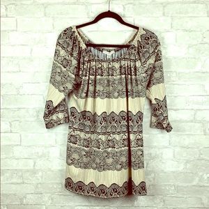 Black/Tan Scooped Neck Blouse